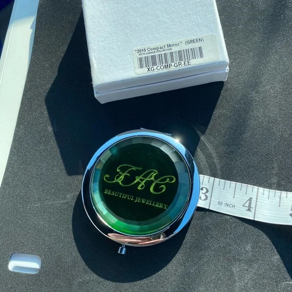 Fifth Avenue Collection Compact Mirror - Picture 8 of 10